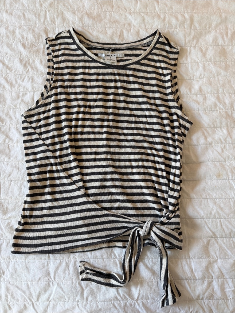 O'Neill grey & Cream Striped Tie-Front Tank